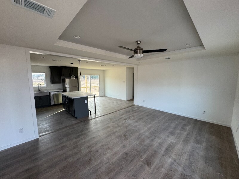 Building Photo - 362 Patriot Ln