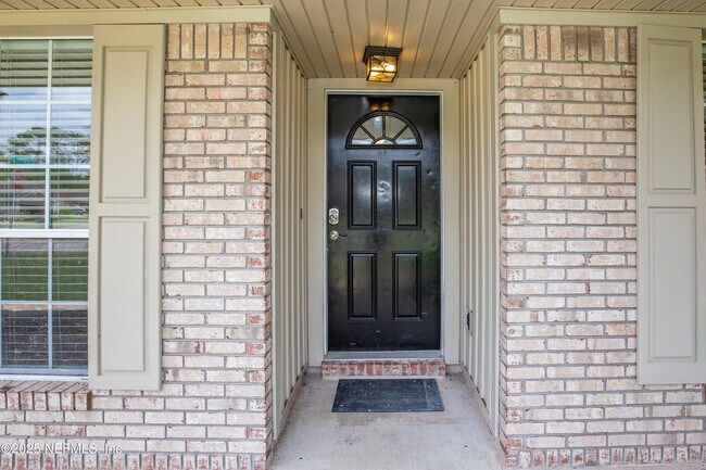 Building Photo - 2081 Magnus Ln