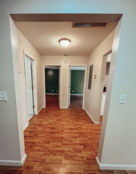 Building Photo - 214 Church Ave