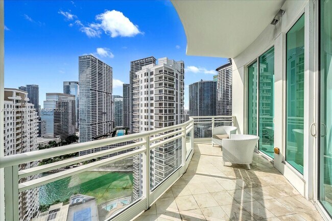 Building Photo - 900 Brickell Key Blvd