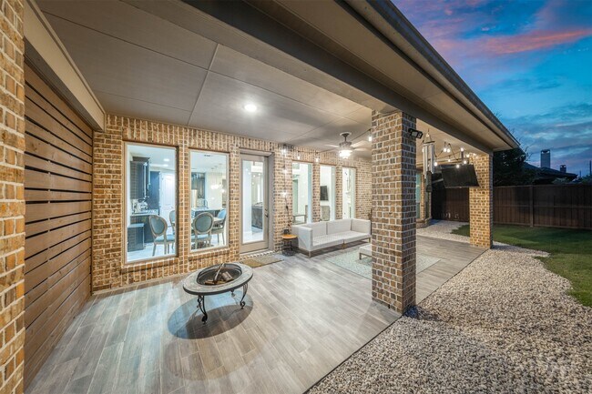Building Photo - 28426 Asher Falls Ln