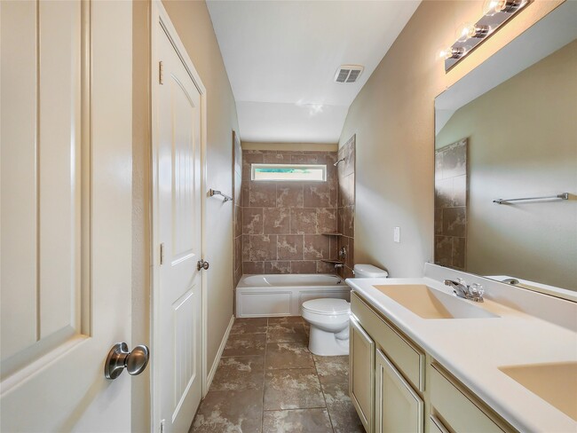 Building Photo - 1746 Kilmory Ct