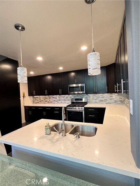 Building Photo - 36 Kalmia Pl