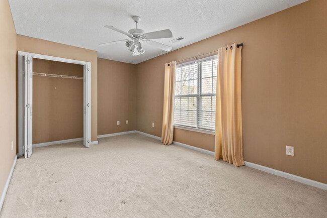 Building Photo - Chadbury House