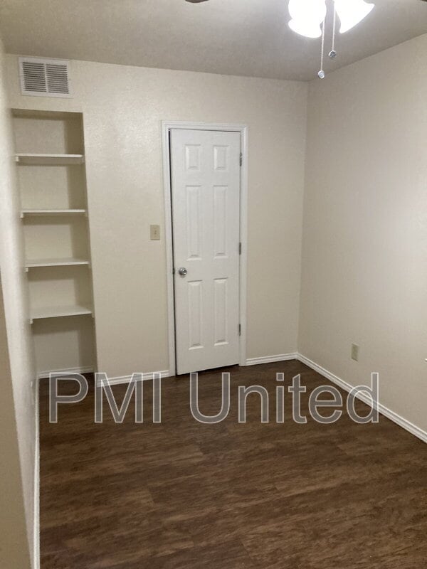 Building Photo - 417 N Bradshaw St