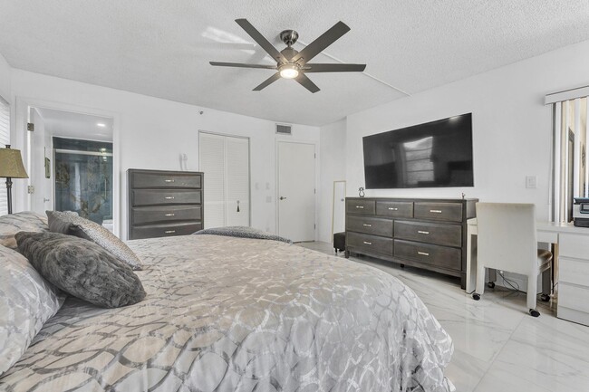 Building Photo - 14476 Amberly Ln