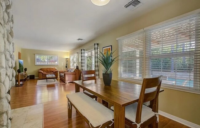 Building Photo - 20426 Lorne St