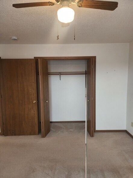 Building Photo - 1490 Tower Dr