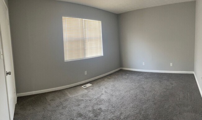Building Photo - Newly Remodeled 2Bed/2.5Bath Townhome For Lease in Austell