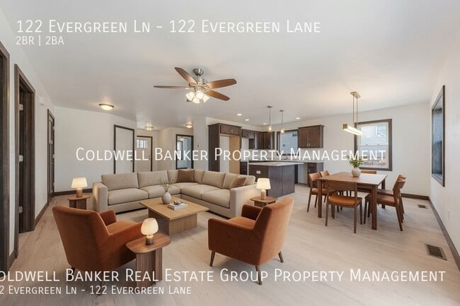Building Photo - 122 Evergreen Ln