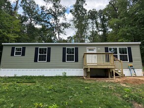 Building Photo - Coming Soon - Secluded 3 Bedroom 2 Bath Home in Spring Grove Schools!