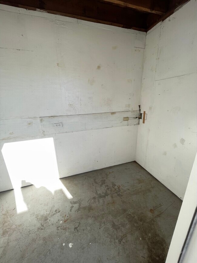 Building Photo - 51 Geneive St