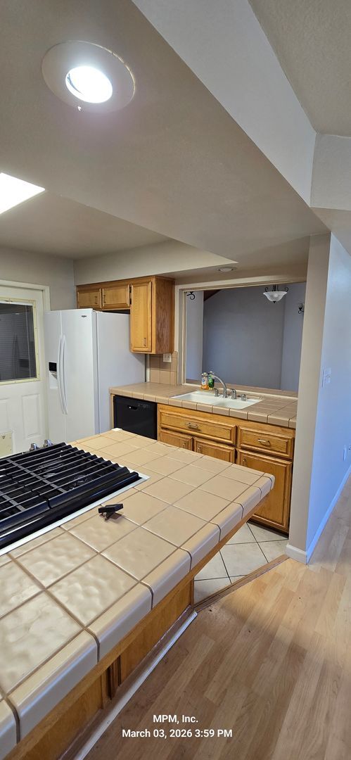 Building Photo - 3 bedroon 2 bath home