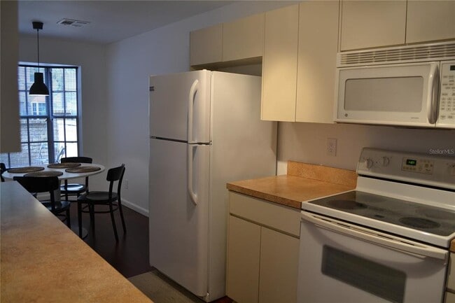 Building Photo - 3591 Edington Way