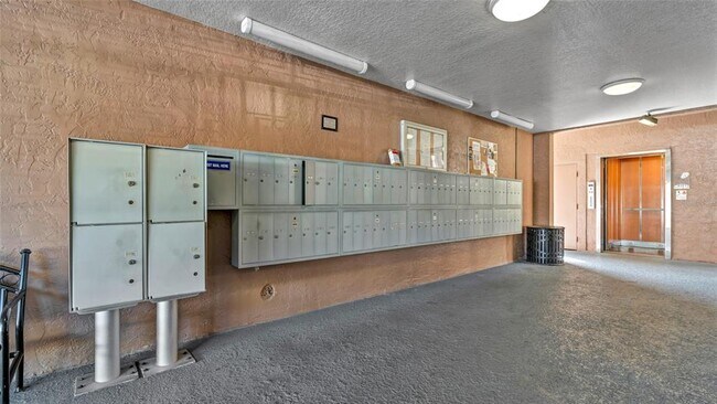 Building Photo - 6100 Gulfport Blvd S