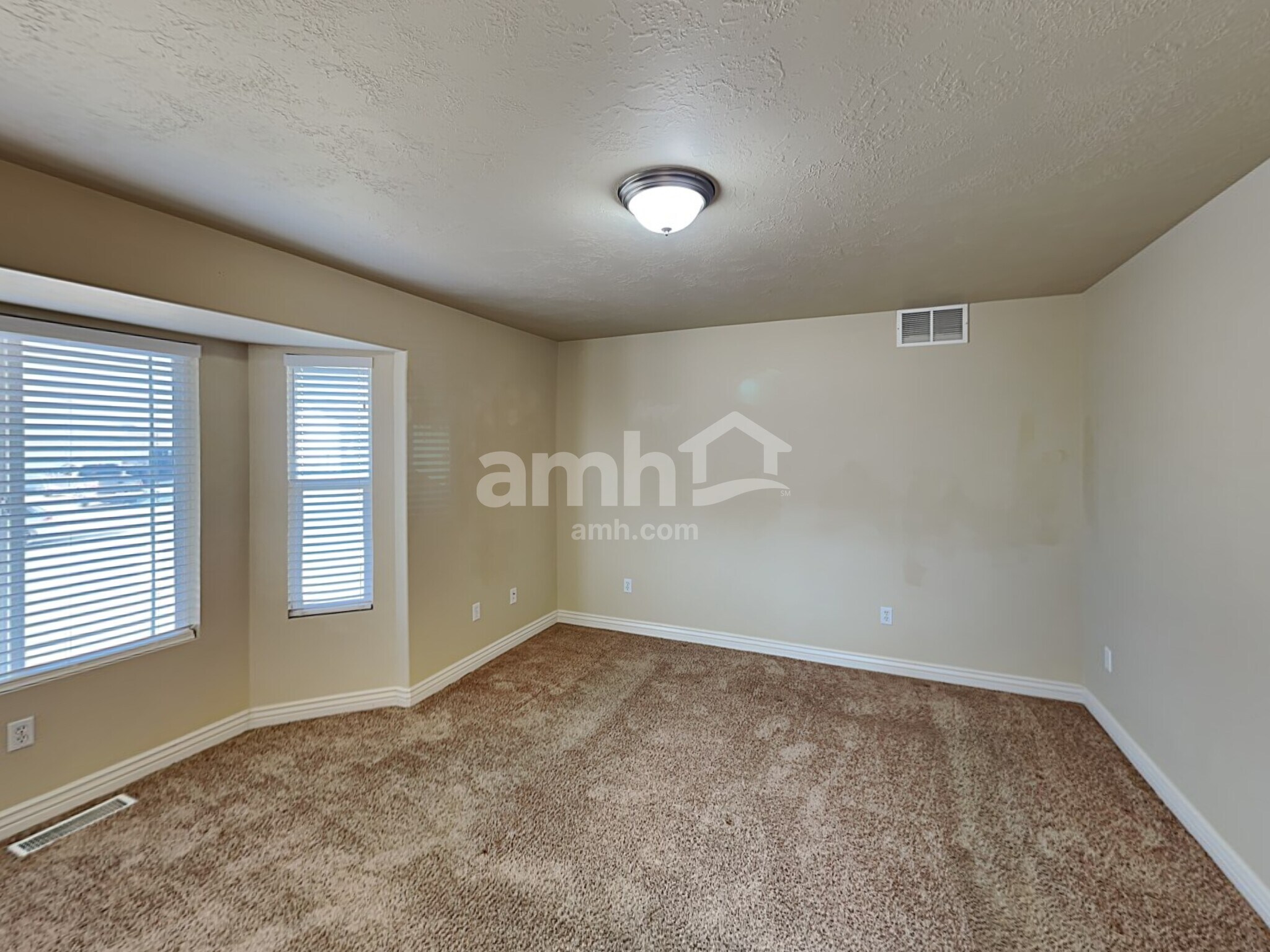 Building Photo - 96 N 1660 W