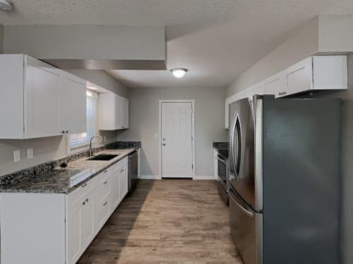 Building Photo - 5717 W 17th St