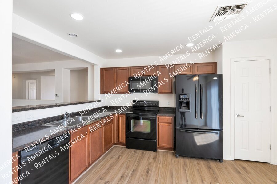 Building Photo - 8345 W Redshank Dr