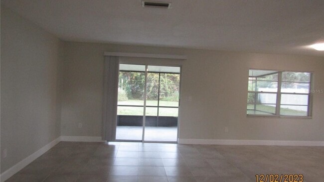 Building Photo - 17 Felter Ln