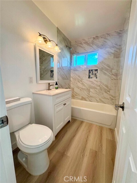 Building Photo - 1065 S Prospero Dr