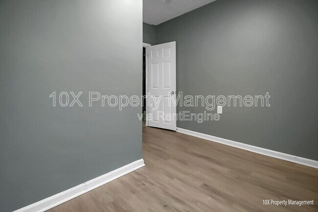 Building Photo - 2918 Azelda St