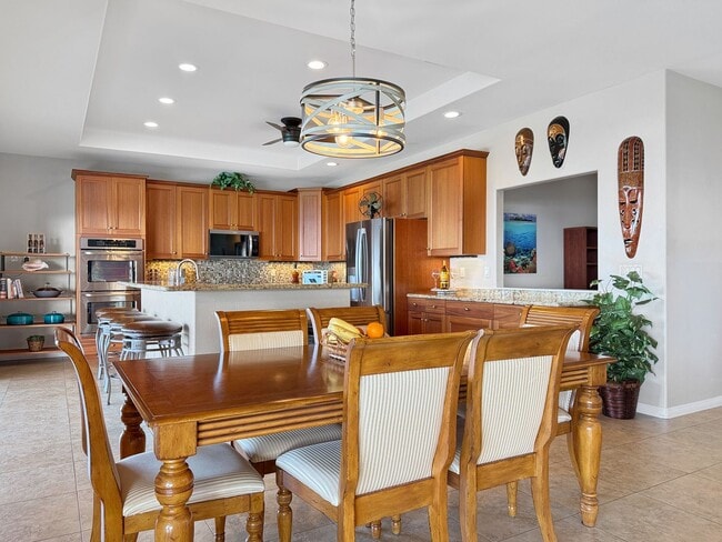 Building Photo - Kona Vistas 4 bedroom 2.5 bath fully furnished home with a pool