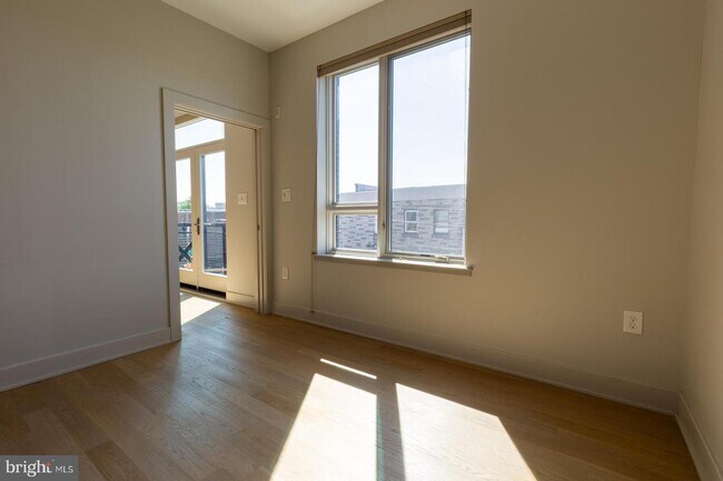 Building Photo - 1646 S 12th St