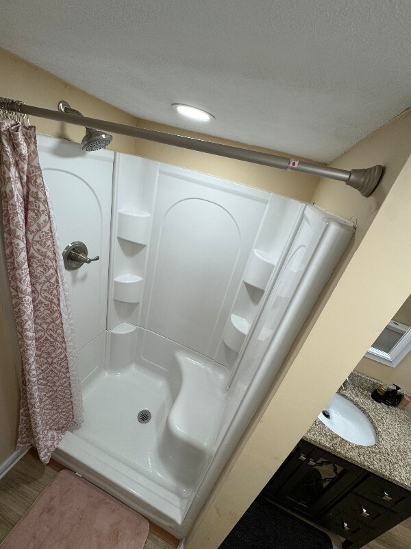 Building Photo - 414 Wyndhurst Dr