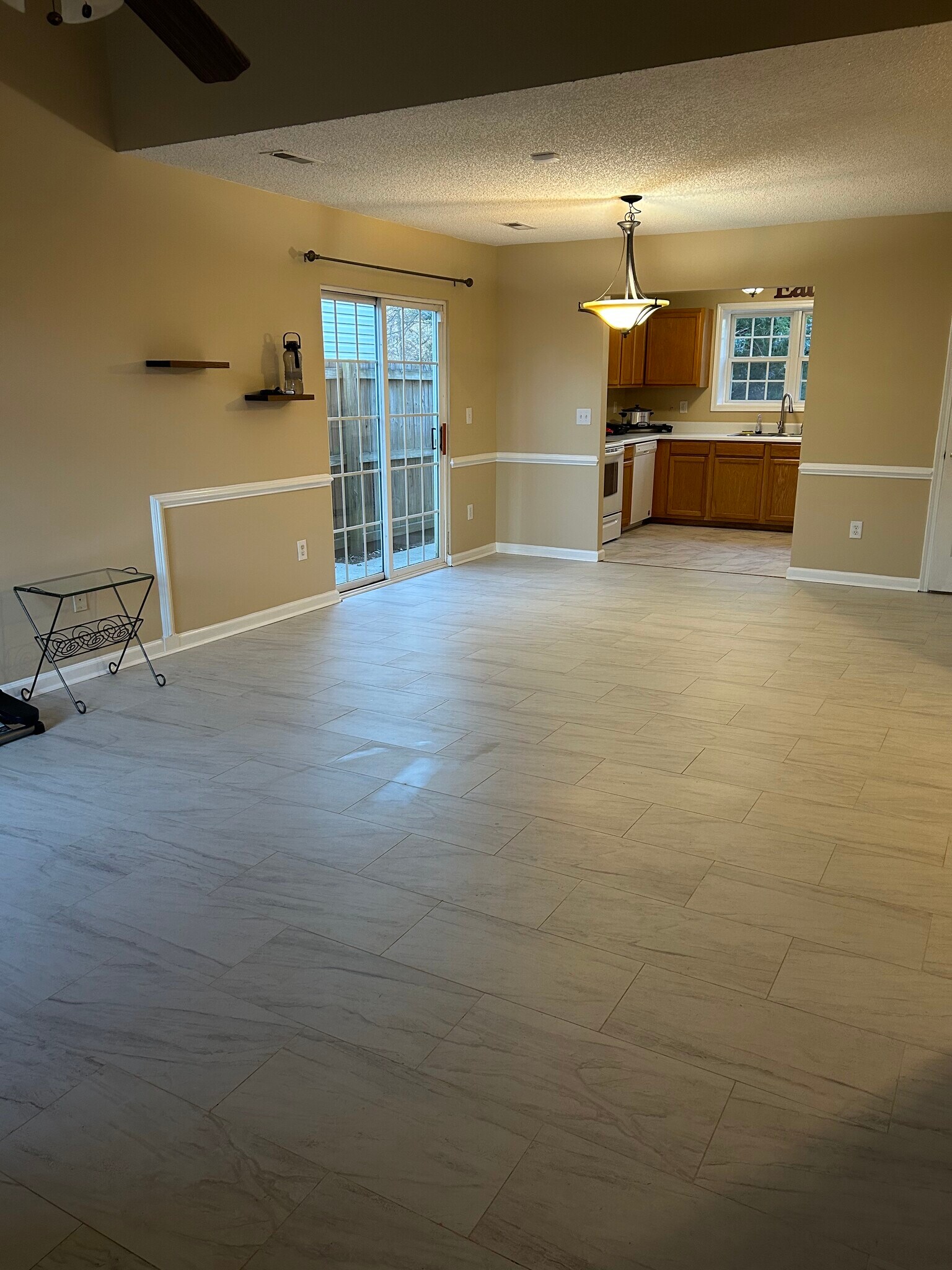 Building Photo - 100 Glenlea Ln