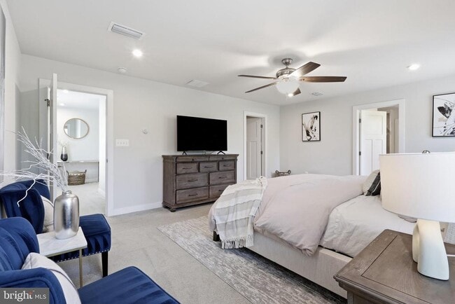 Building Photo - 9202 Wood Creek Cir