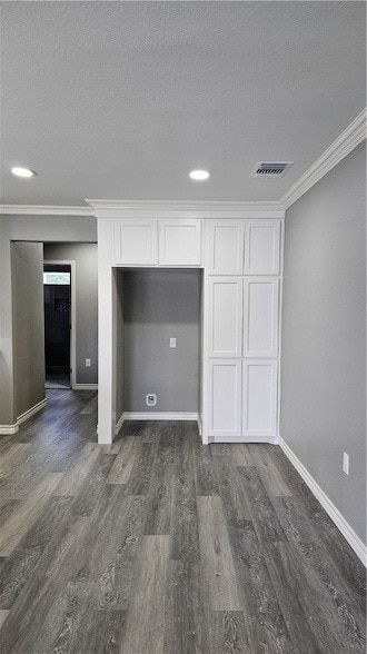 Building Photo - 4954 Urban St