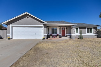 Building Photo - 6360 E Ivy St