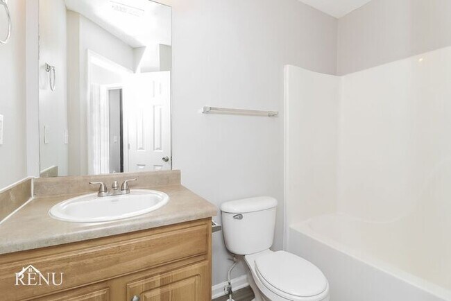 Building Photo - 3426 Newgold Trce