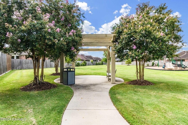 Building Photo - 201 Finsbury Ln