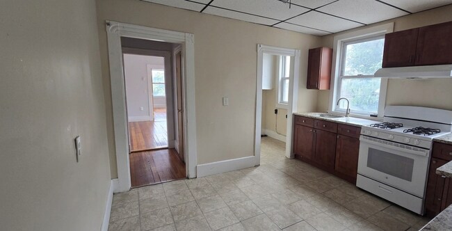 Building Photo - 6 Beede Ave