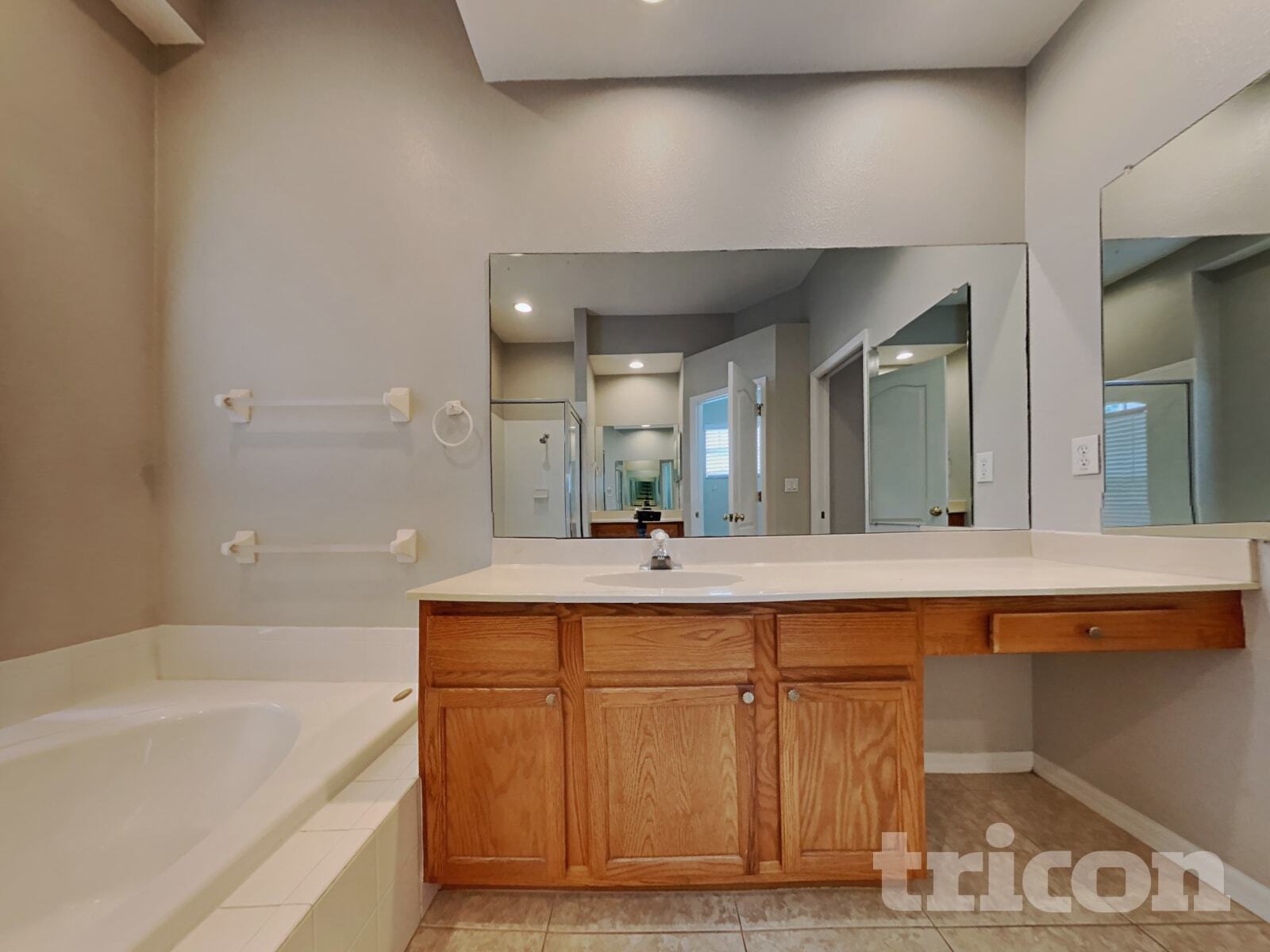 Building Photo - 3508 Pendleton Way