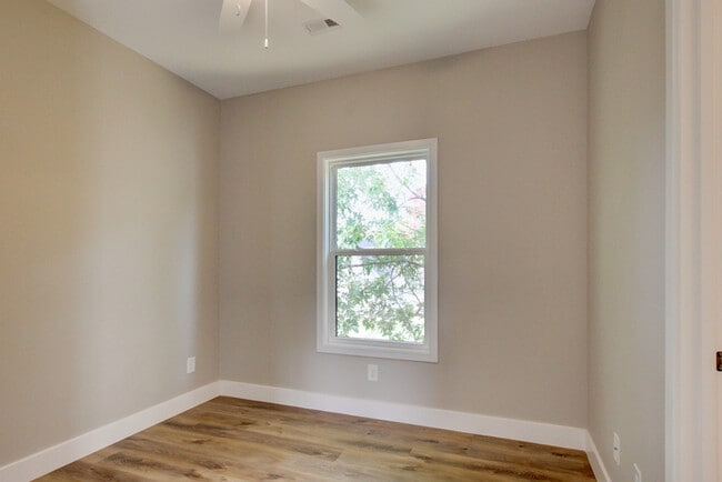 Building Photo - 230 3rd St