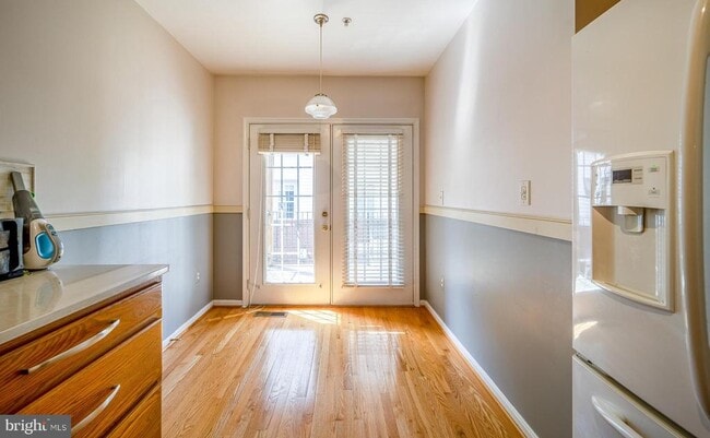 Building Photo - 702 Norfolk Ln