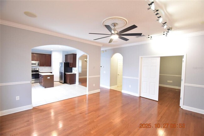 Building Photo - 8806 Cameron Crest Dr