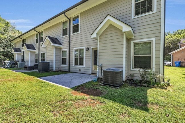 Building Photo - 6709 Briana Way