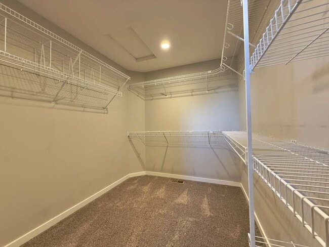 Building Photo - 6606 S Springview St