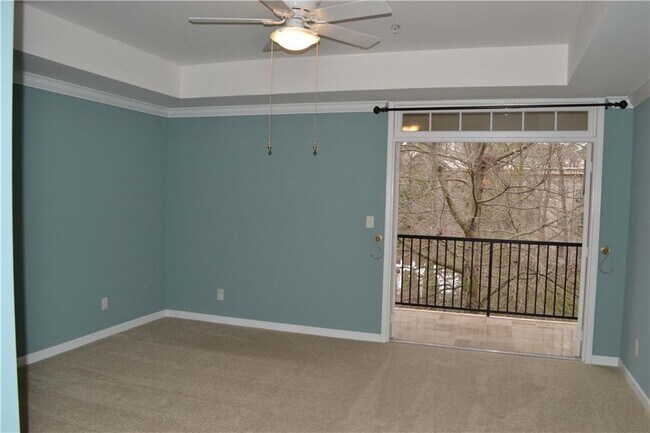 Building Photo - 3047 Lenox Rd NE