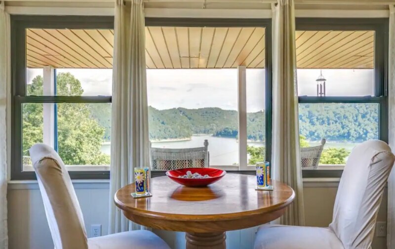 Primary Photo - 1692 Falling Water Rd