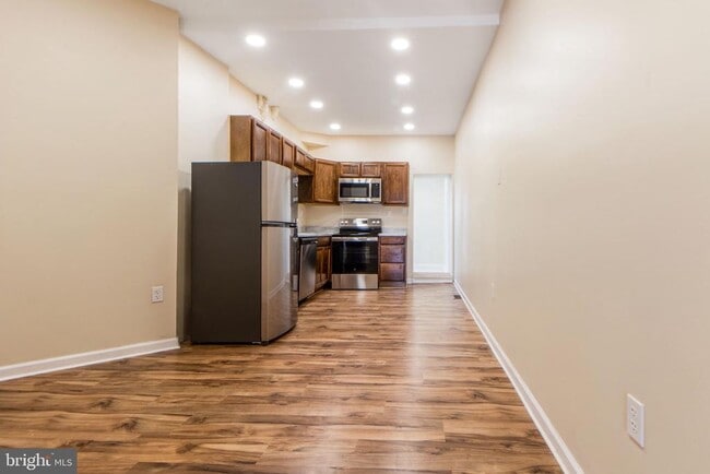 Building Photo - 2231 Orem Ave