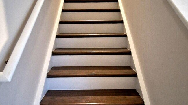 Building Photo - Brand New Duplex Townhome | 3 BR/2.5BA | 1-Car Garage | Near Downtown Mooresville