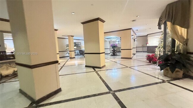 Building Photo - 18151 NE 31st Ct