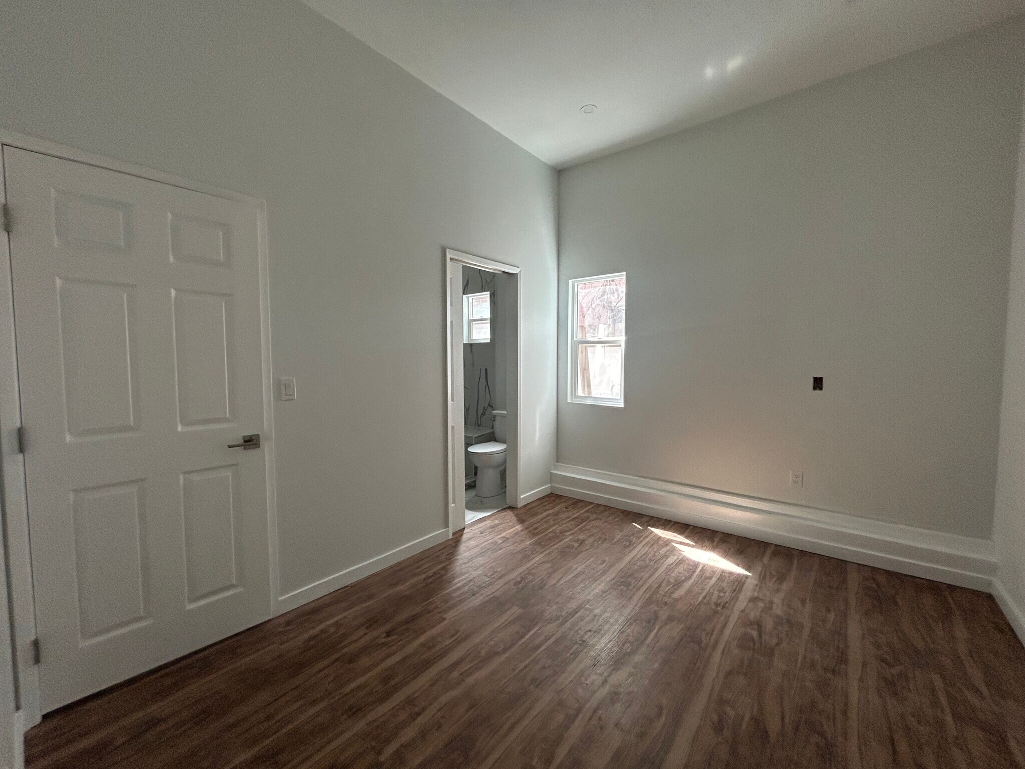 Building Photo - 5413 W 118th St