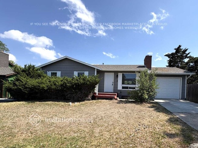 Building Photo - 1530 S Salida Way