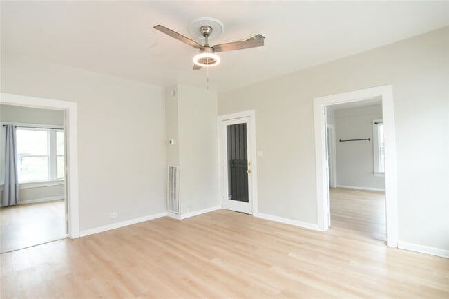 Building Photo - 615 Pacific St