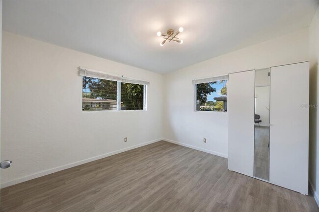 Building Photo - 5481 47th Ave N